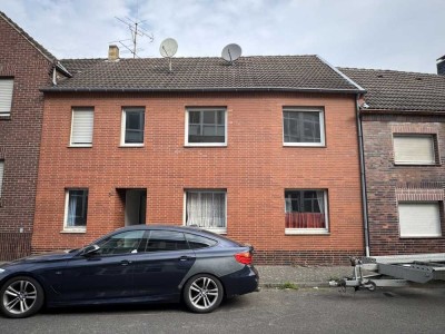 Geräumiges Einfamilienhaus mit viel Potenzial in ruhiger Lage von Hückelhoven-Hilfarth