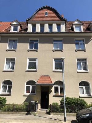 Döhren helle 3 Zimmer Altbauwohnung