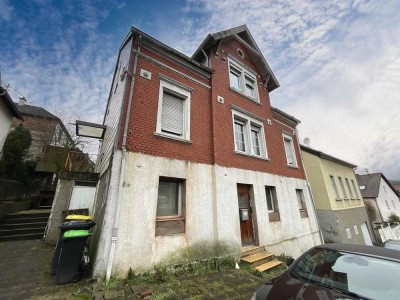 Freistehendes Mehrfamilienhaus in ruhiger Lage von Friedrichsthal