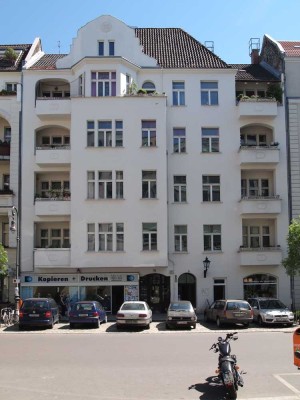Möblierte 2 Zimmer Wohnung im Stuckaltbau, nahe Tiergarten & Spreeufer - verkehrsgünstig - 3.OG