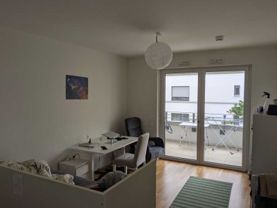 Stilvolle 1-Raum-Wohnung mit Balkon und Einbauküche in Koeln-Rodenkirchen