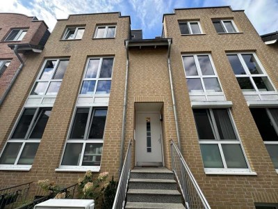Zwei Zimmer, eine Großloggia...
ein sonniger Blickfang in Bremens begehrter Lage