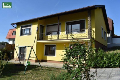 Einfamilienhaus-Fernsicht, Traumlage, 4 Zimmer + ausgebautem Wohnkeller in Großhöflein.