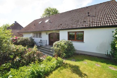 Wohnoase auf Traumgrundstück in Langenberg– Winkelbungalow mit viel Potenzial