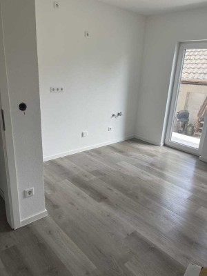 Erstbezug nach Sanierung: ansprechende 4-Zimmer-Wohnung mit Balkon in Iffezheim