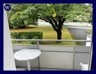 Nur noch einziehen! 3-Zimmer-Wohnung mit Balkon, Tageslichtbad mit Wanne, separates WC