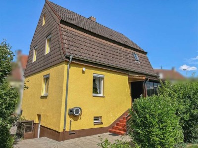 Gemütliches Einfamilienhaus mit Garten und Garage in Zweibrücken - sofort bezugsfrei!