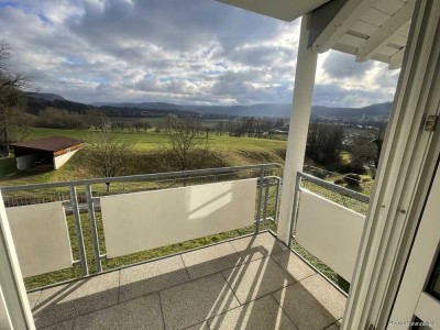 Schöne kleine Wohnung mit herrlich weiter Aussicht ins Grüne