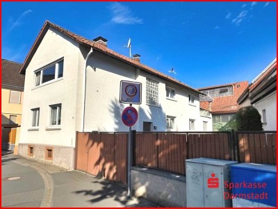 Zweifamilienhaus mit großer Scheune