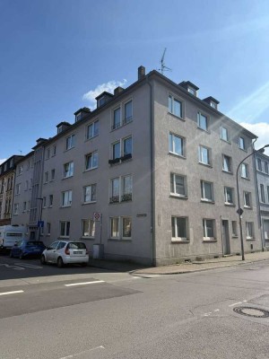 Moderne 2,5-Zimmer-Wohnung mit Balkon – frisch renoviert & top angebunden