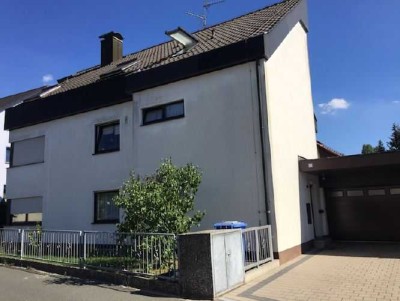 Helle 3-Zimmer Dachgeschoss-Wohnung in Nürnberg-Kornburg