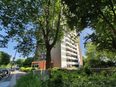 Lichtdurchflutete 2 Zimmer Eigentumswohnung direkt am Vorgebirgspark...