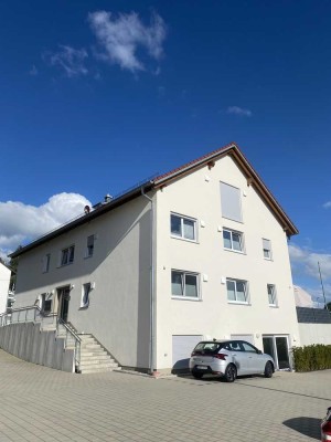 Neuwertige 3-Zimmer-Wohnung mit EBK in Burtenbach