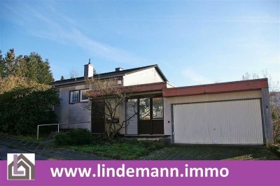 Rentrisch: Bungalow mit ELW in Top-Lage - Modernisierungsbedarf