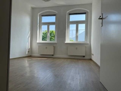 Helle teilmöbl. 1 Zi-Wohnung + Wohnküche