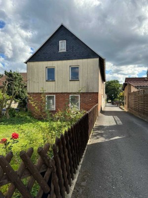 Einfamilienhaus mit großzügigem Grundstück in Peuschen