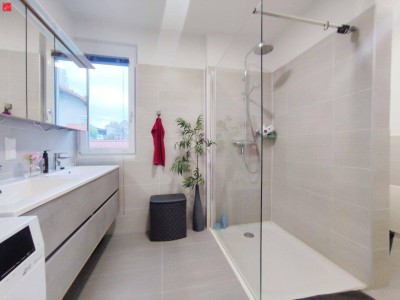 Sonniger Wohnhit mit großem Badezimmer!
