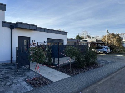 Modernes Neubau-Erdgeschossapartment mit Terrasse & Einbauküche – 3 Zimmer – barrierefrei