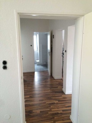 Schöne 1OG-3-Zimmer-Wohnung in Wiesbaden-Erbenheim