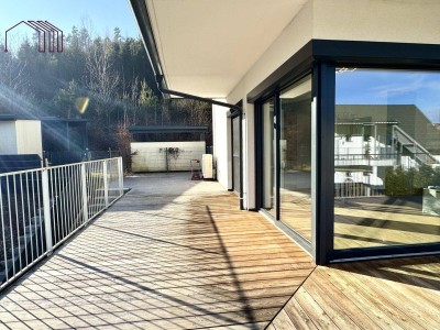 EIGENGARTEN : Modernes Reihenhaus mit großzügiger Terrasse, Garten und Carport