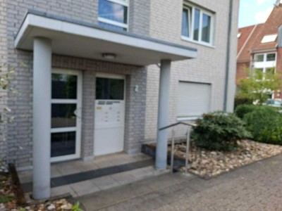 Neersen: Moderne 3-Zimmerwohnung mit Loggia