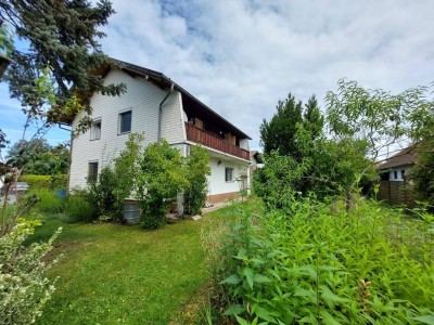 Ein - Zweifamilienhaus in ruhiger Lage