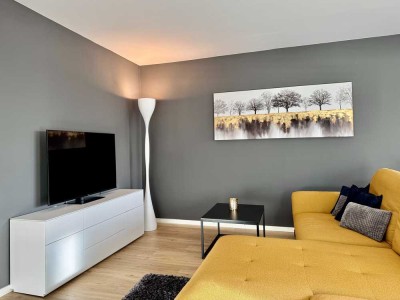 Moderne Zwei-Zimmerwohnung plus Büro, Terrasse, Einbauküche, Aufzug und, und, und
