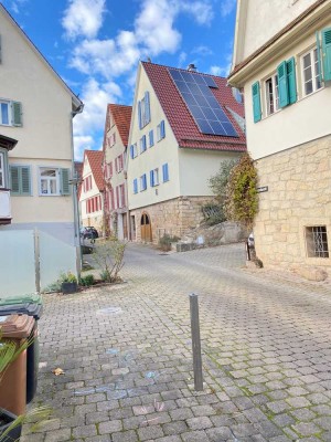 Schöne 1-Zimmer-Wohnung in Stuttgart möbliert mit Bad