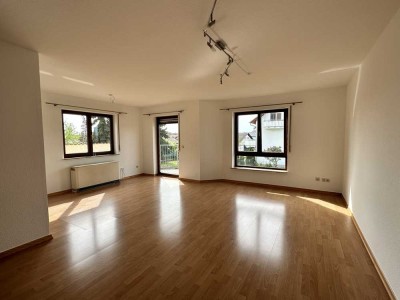 Perfekte Aufteilung auf 74 m² - Ansprechende 3-Zimmer-Wohnung mit Balkon in Oberhausen-Rheinhausen