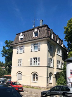 Helle renovierte 4-Zimmer-DG-Wohnung mit Balkon in Baden-Baden