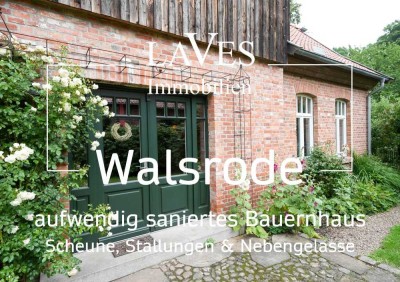 Charmanter Resthof mit aufwendig saniertem Wohnhaus, Scheune & Stallungen