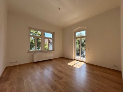 TOP Bezugsfreie 2-Zimmer-Wohnung mit Balkon in Tolkewitz, guter Grundriss und ruhige Lage!