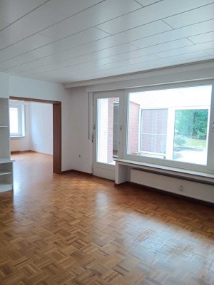Attraktive 4-Zimmer-Erdgeschosswohnung mit gehobener Innenausstattung mit EBK in Belm