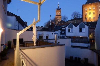 3 Zimmer-Wohnung mit Balkon, Einbauküche und 2 Stellplätzen in Kleve, Kirchstrasse