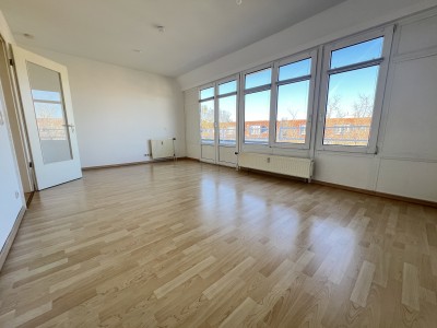 Geräumige 4-Zimmer-Dachgeschosswohnung in Spandau – 2 Bäder, großer Balkon (ca.20 m²), lichtdurchflutet!