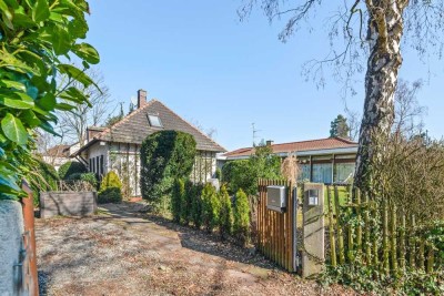 Sanierungsbedürftiges Eigenheim mit großem Potenzial und schönem Grundstück