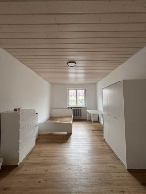Möbliertes Zimmer frei in 4er WG (Karlsruhe Durlach)