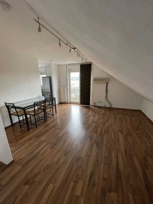 Helle 1,5-Zimmer-Wohnung in bester Lage von NSU, Klima, Balkon und EBK