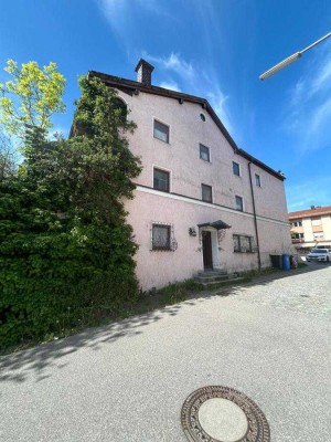 Mehrfamilienhaus in Wurmannsquick zu verkaufen.