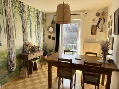 Helle Maisonette-Wohnung mit Einbauküche und Parkplatz in Eckental