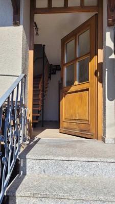 Wunderschön gelegene, praktische 2,5ZKB-Fachwerkwohnung für Singles oder Paare