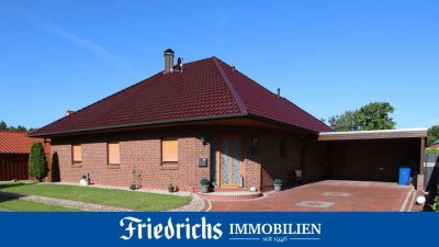 Charmanter und großzügiger Bungalow mit Ausbaumöglichkeit, Doppelcarport und Garten in WST-Ocholt