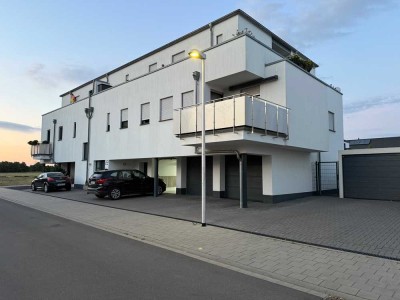 Attraktive und gepflegte 3-Zimmer-Wohnung mit gehobener Innenausstattung mit Terrasse in Düren