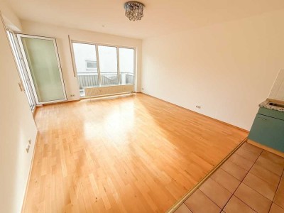 Helle 2-Zimmer-Wohnung in Feldrandlage von Eschborn/Niederhöchstadt!