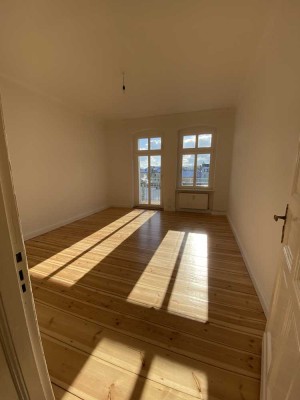 2-Zimmer Altbau-Wohnung in Bahnhofsnähe