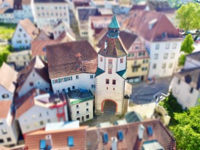 4 Wohnungen - 2 Häuser - ein Preis!
Inmitten der Stadt