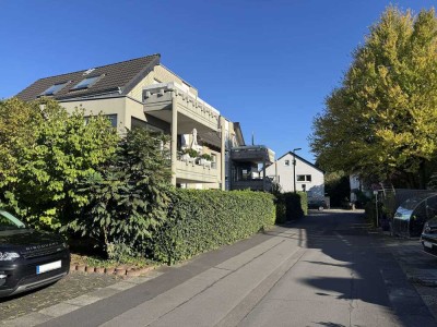 Ruhige 3- Zimmerwohnung mit Dachterrasse in gepflegter Gegend- Hürth-Hermülheim