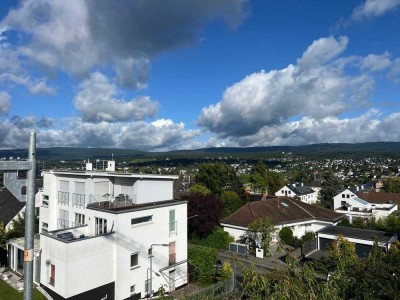 Exklusive 3-Zimmer-Penthouse-Wohnung mit Dachloggia