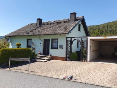 Tolles, modernisiertes Einfamilienhaus mit EBK in Ludwigsstadt