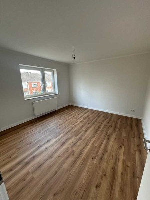 Sanierte 3 Zimmer Wohnung in grüner Lage